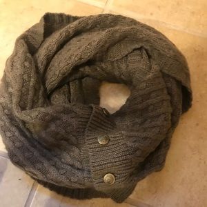Sweater infinity scarf